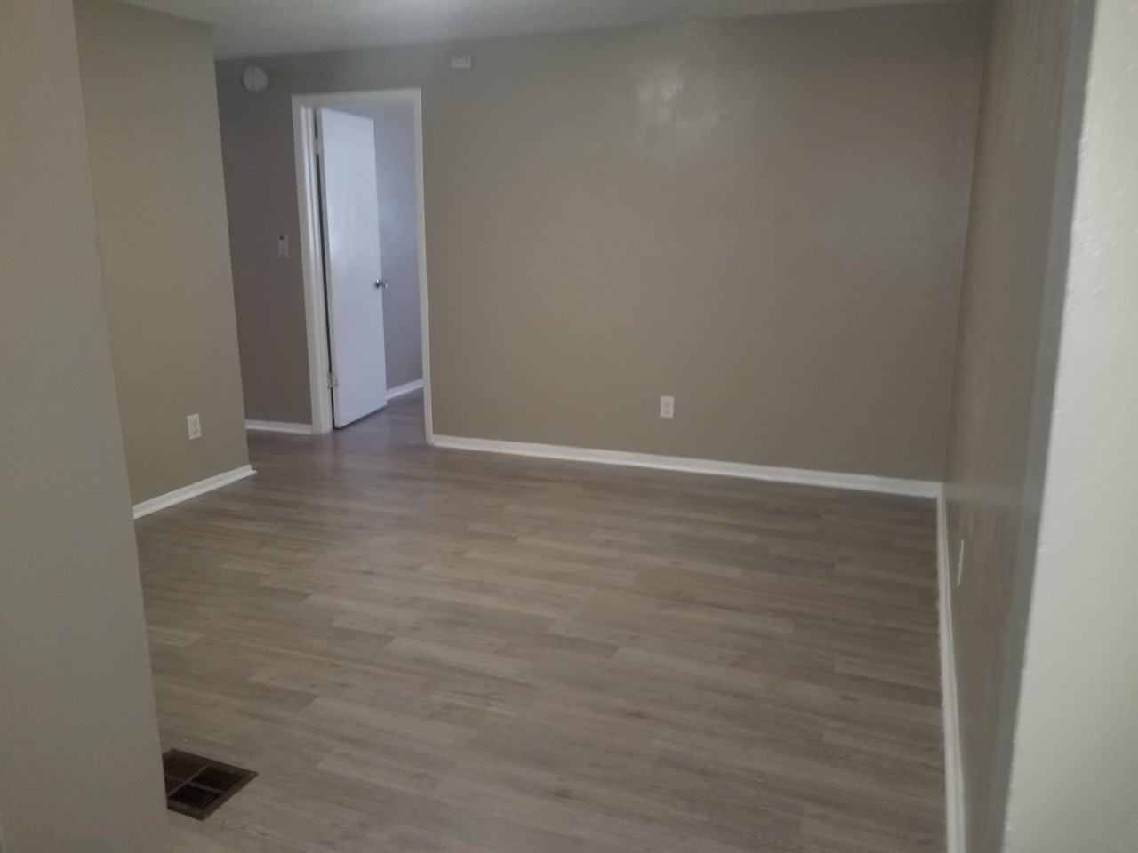 928 9th Ave S #2 - Photo 4 of 20