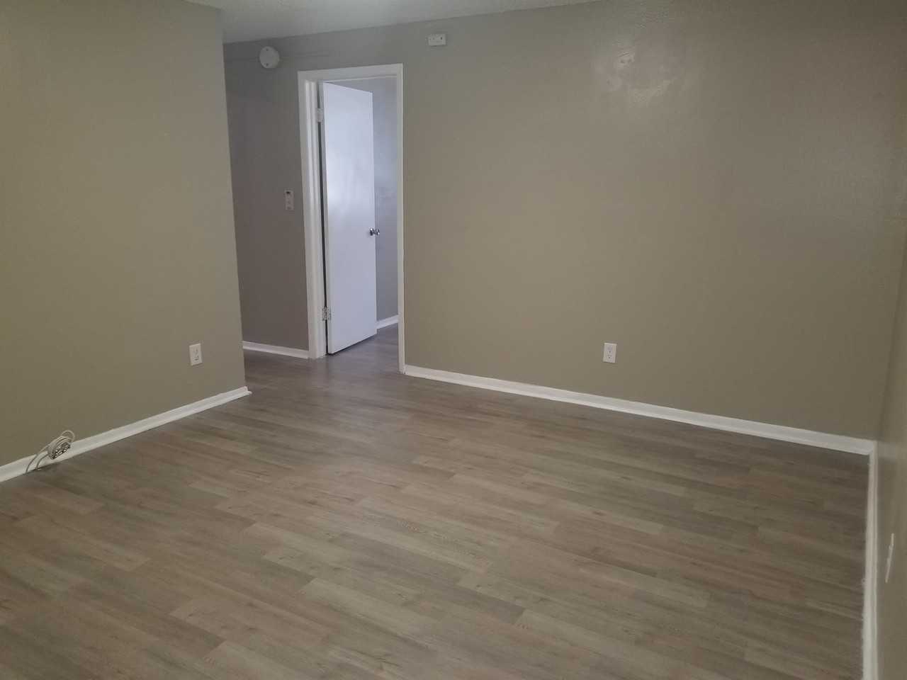 928 9th Ave S #2 - Photo 5 of 20
