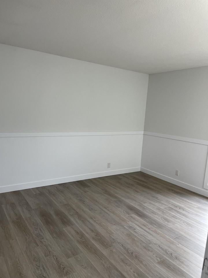 1018 Main St #2 - Photo 7 of 11