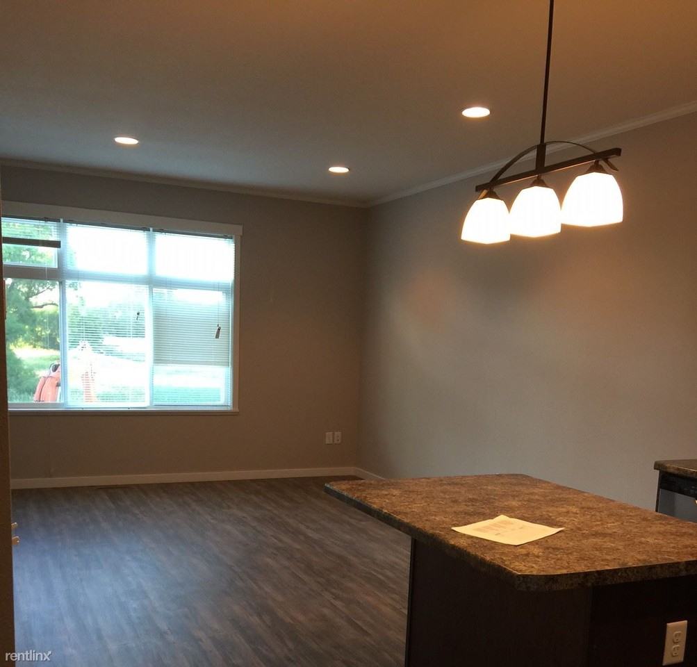 Eagles Crossing - Photo 2 of 10