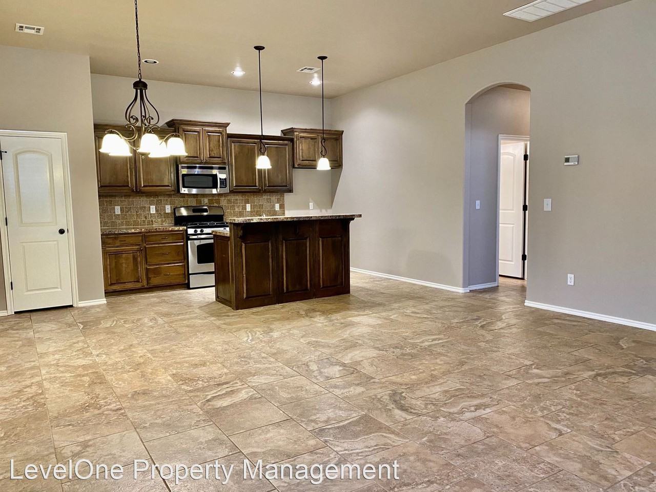 11502 Nw 121st Pl - Photo 3 of 15