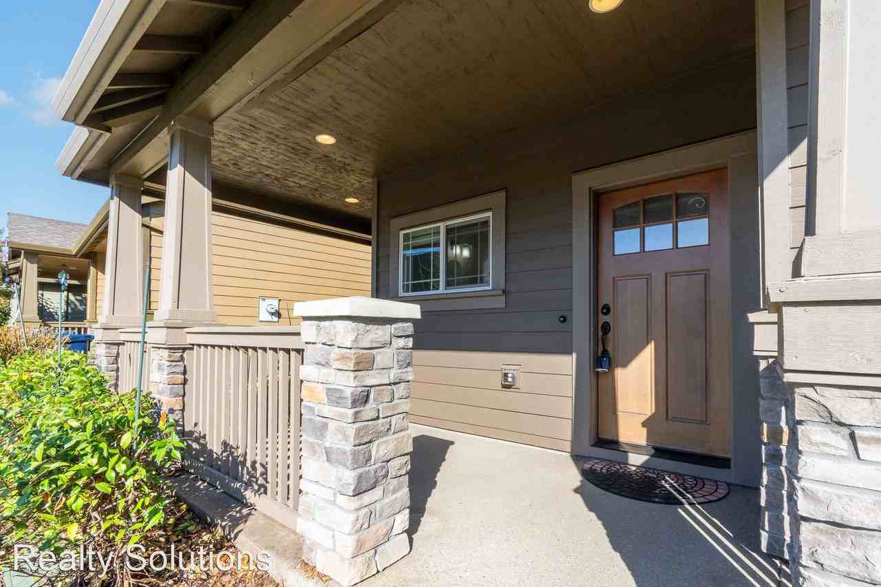 19895 Sw Mohican St - Photo 2 of 26