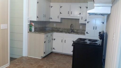 205 S Chilton Crescent - Photo 3 of 7