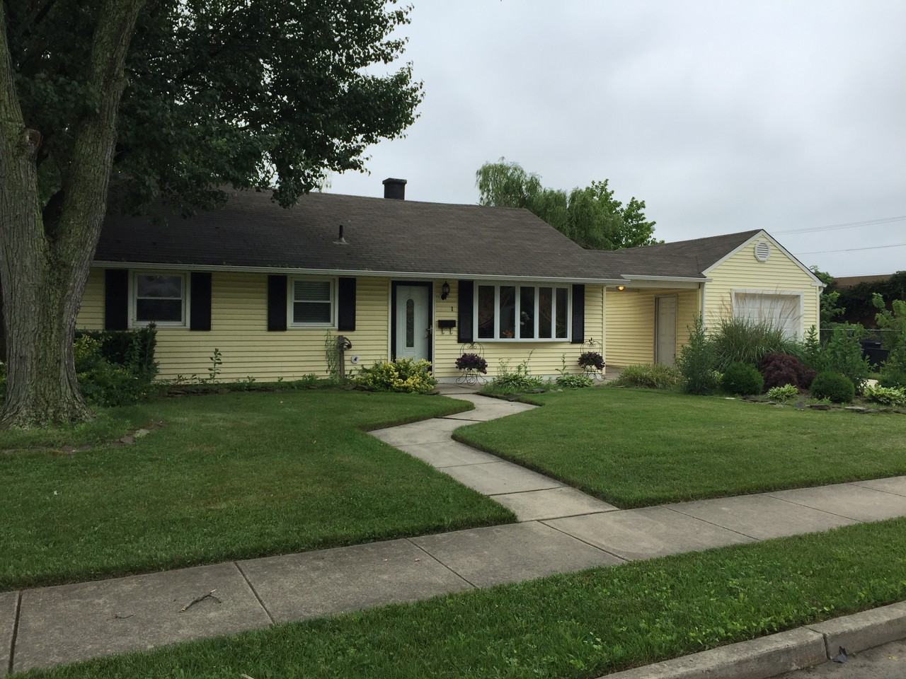 1 Cherry Rd - Photo 2 of 6