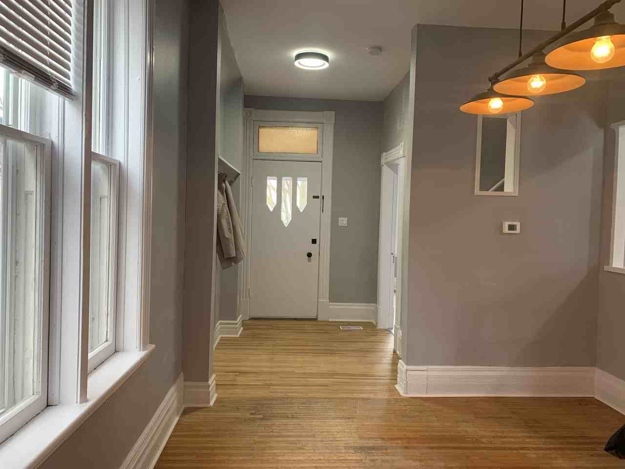 548 Downie Street - Photo 2 of 15