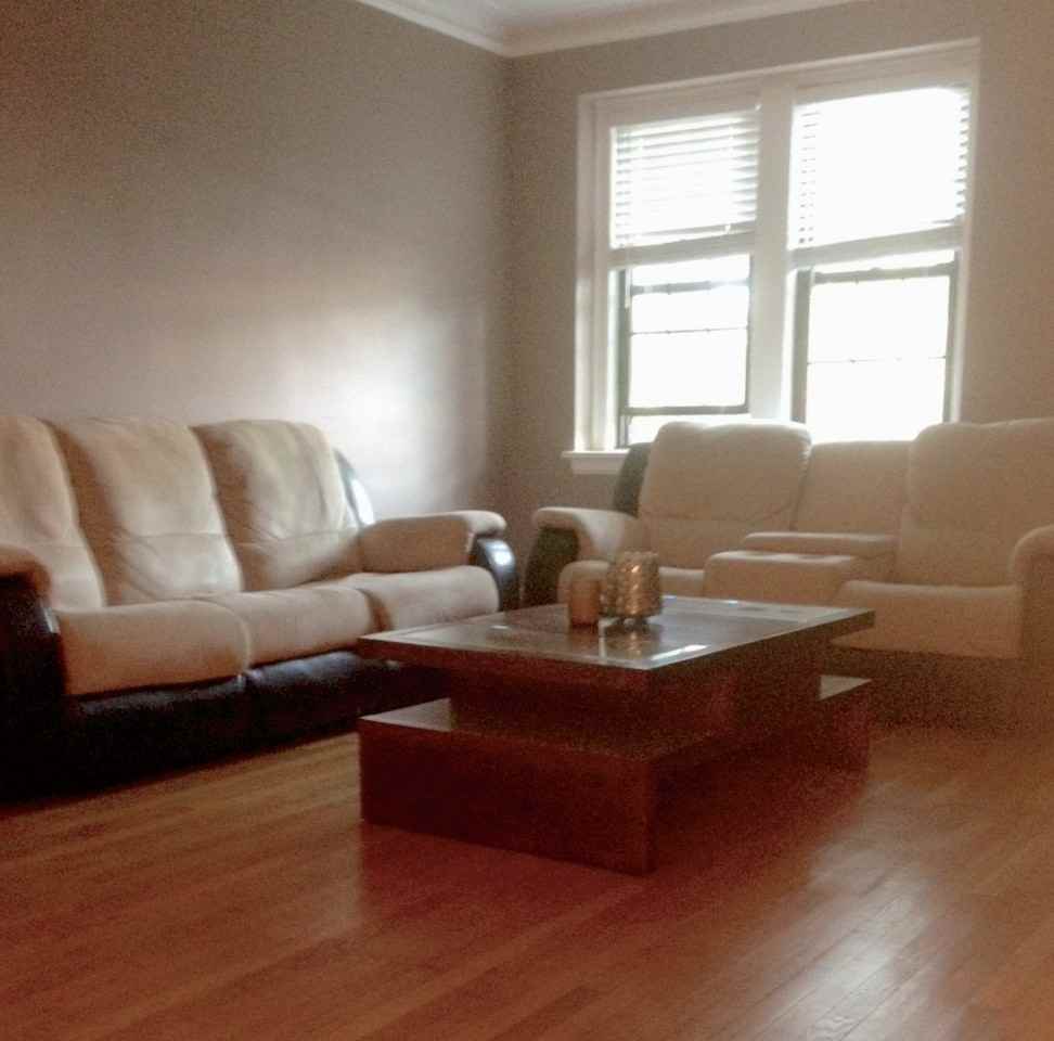 622 Pelhamdale Ave - Photo 3 of 16