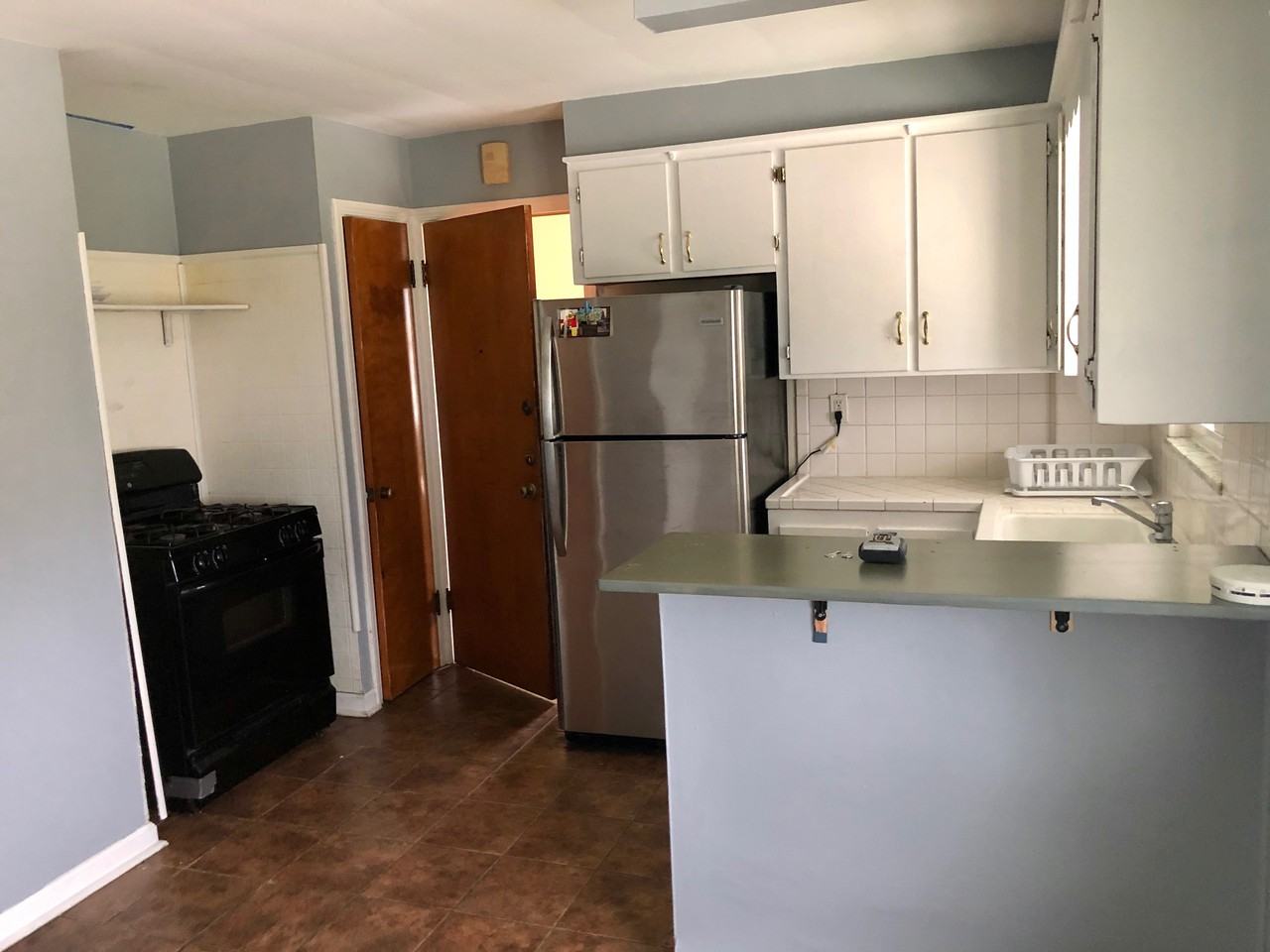 24750 Lake Shore Blvd - Photo 2 of 7