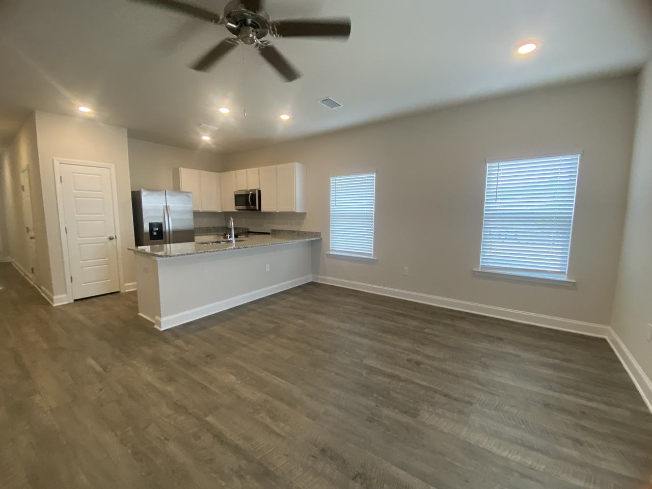 6630 Spaniel Dr - Photo 3 of 12