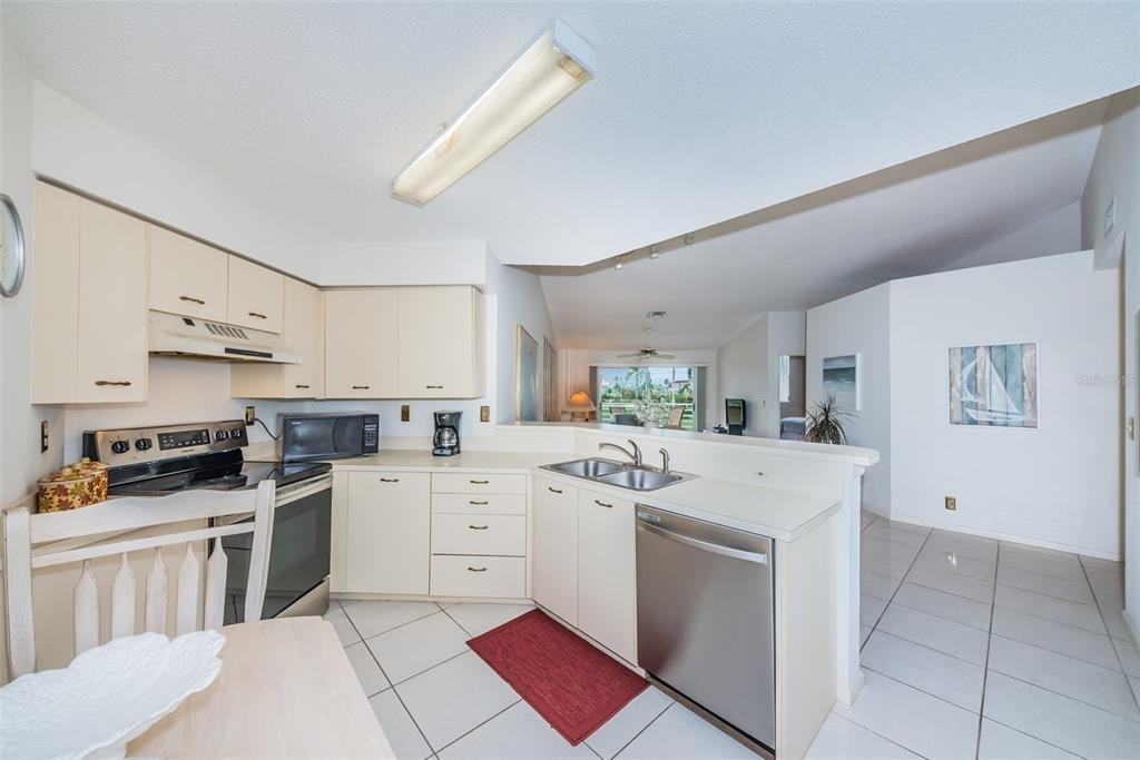 6151 Bahia Del Mar Blvd #220 - Photo 2 of 18