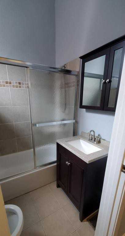 4135 S Compton Ave - Photo 3 of 27