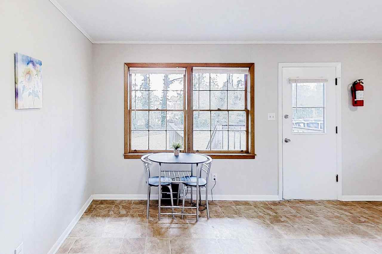 Lanier Pl - Photo 2 of 10