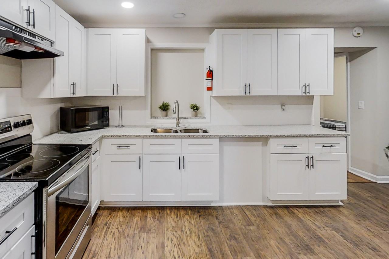 Bellwood Ln - Photo 5 of 12