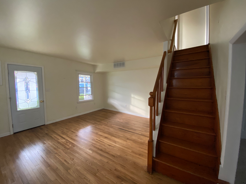 8 N Main St - Photo 3 of 16