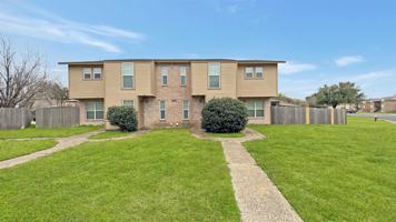 featured image of 1811 Woodsman Dr #C