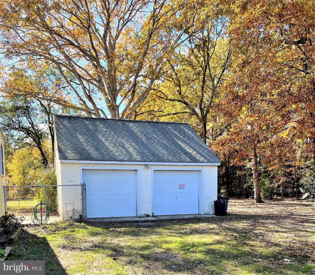 3382 Kings Hwy - Photo 2 of 21