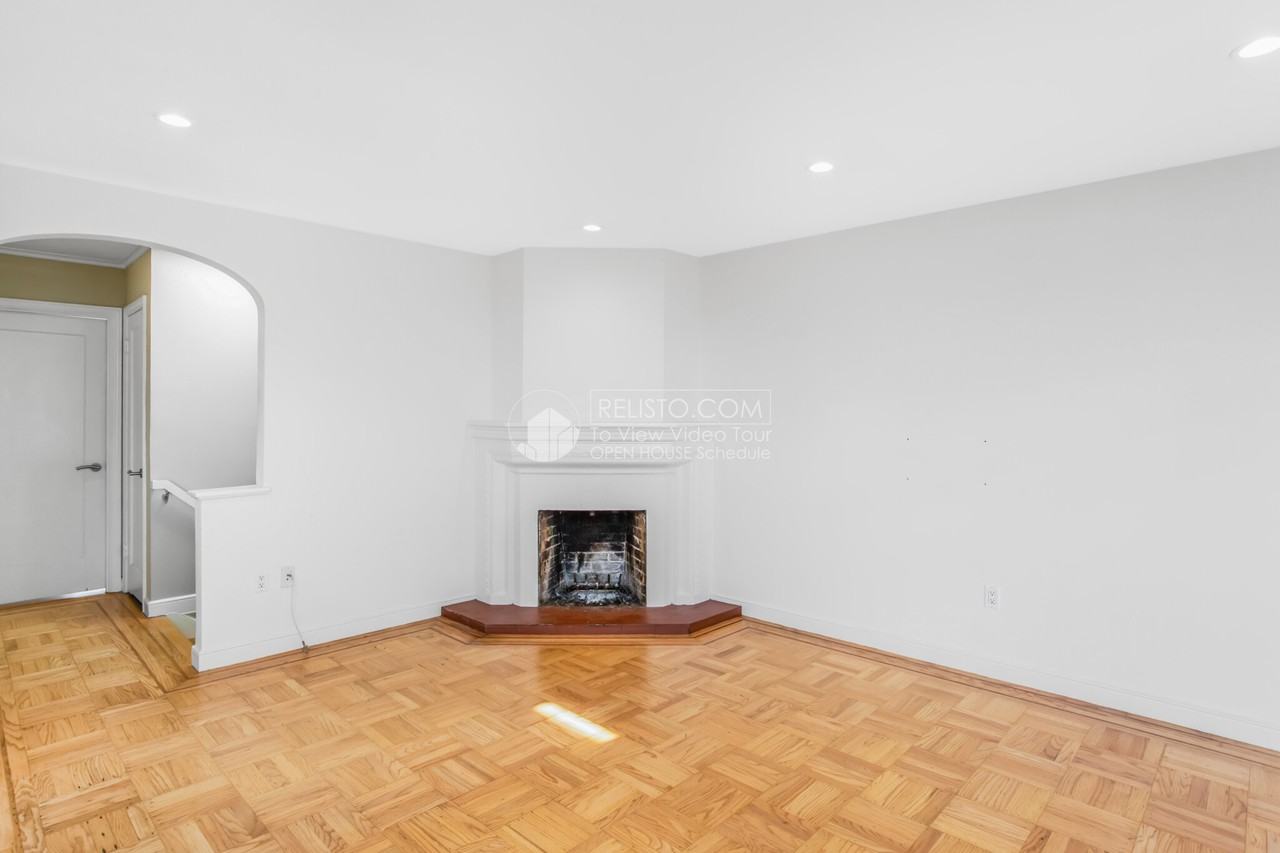 141 Nevada St - Photo 2 of 33