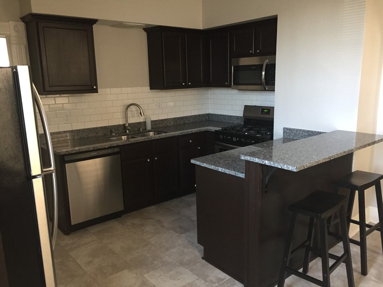 2249 S Mound St - Photo 3 of 7