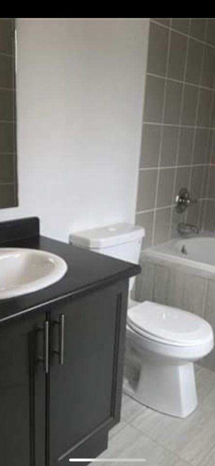 1 Frank Ash St - Photo 2 of 11
