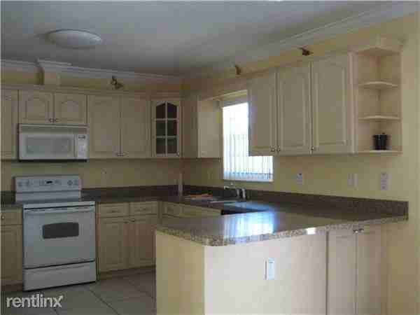 14200 Okeechobee Blvd - Photo 2 of 5