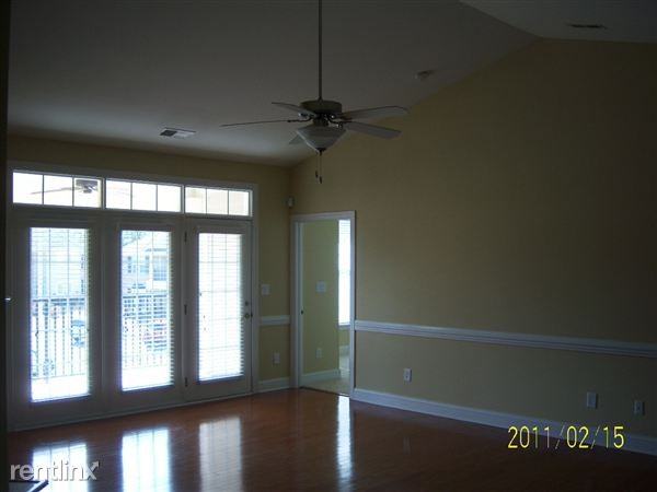 821 Astron Ln #204 - Photo 3 of 10