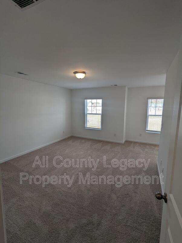 1100 Lossie Ln - Photo 7 of 11