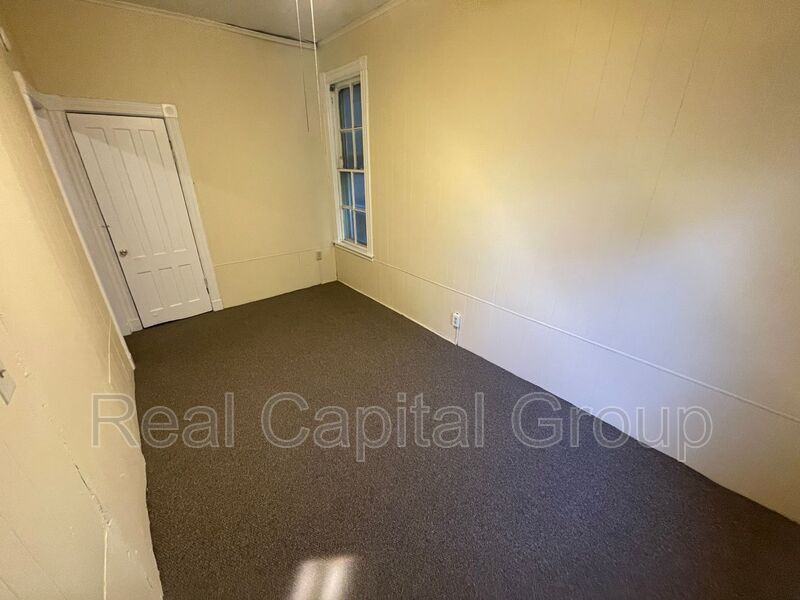 669 Clinton Ave #1stFL - Photo 2 of 7