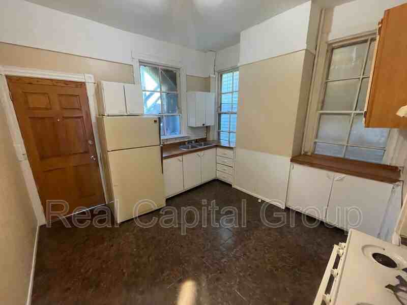 669 Clinton Ave #1stFL - Photo 3 of 7