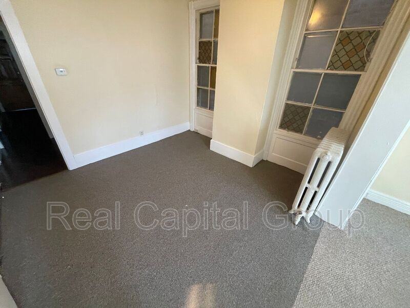 669 Clinton Ave #1stFL - Photo 6 of 7