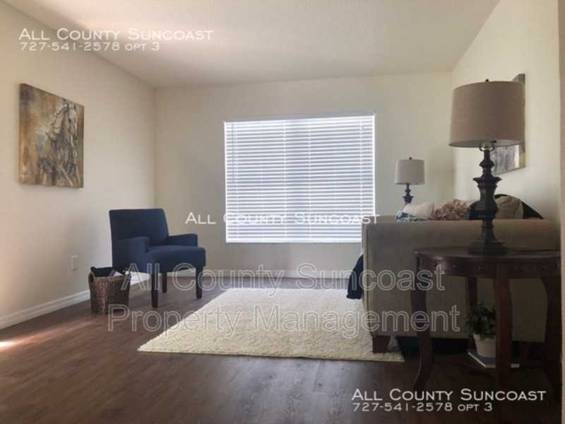 7450 35th St N #804 - Photo 2 of 6