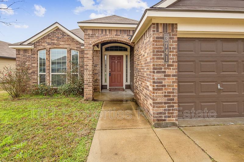 3741 Mariposa Ct - Photo 2 of 44