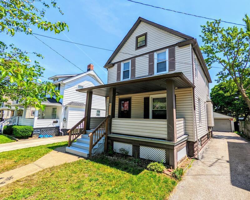 4265 W 22nd St - Photo 3 of 23