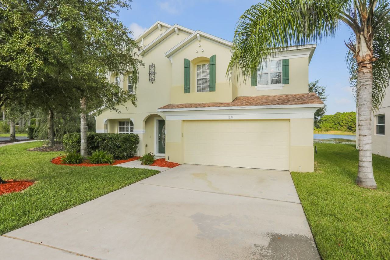 1821 Strathmore Cir - Photo 2 of 20