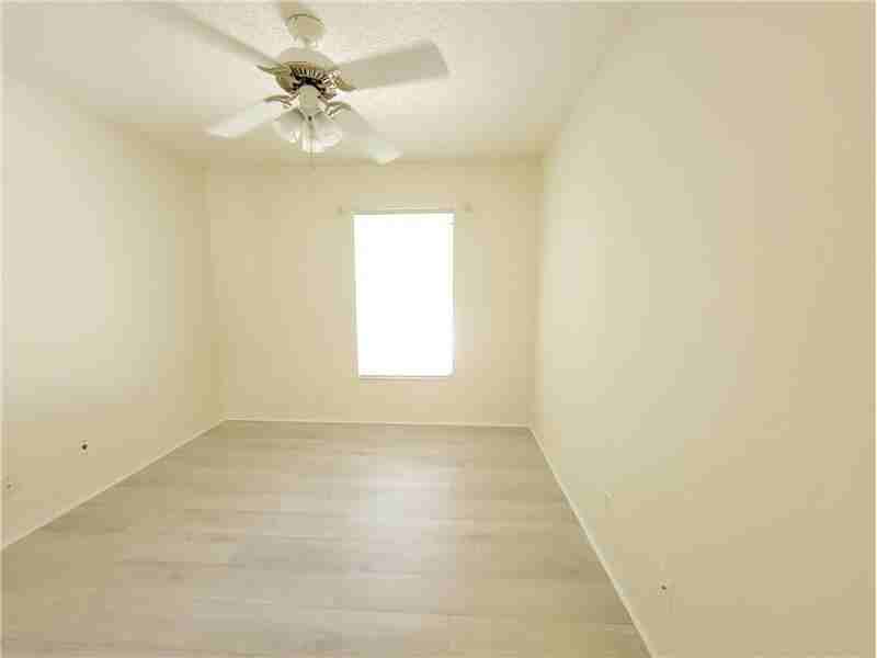 3041 Casa Rio Ct - Photo 3 of 11