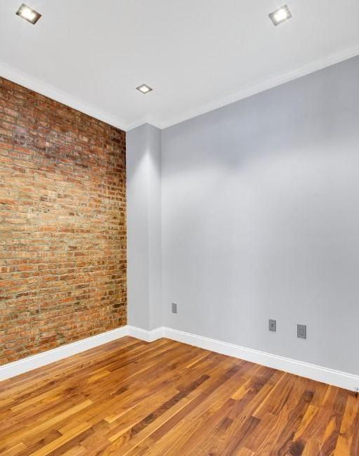 329 E 58th St #A - Photo 4 of 9