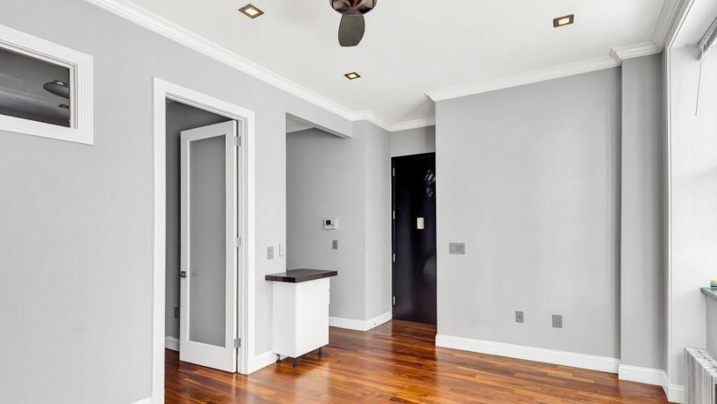 329 E 58th St #A - Photo 6 of 9