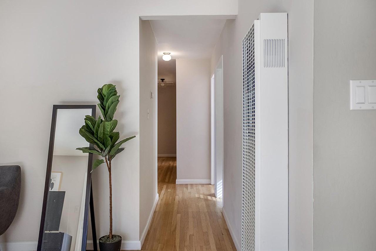 Classic Santa Clara home with covered patio - Photo 7 of 24