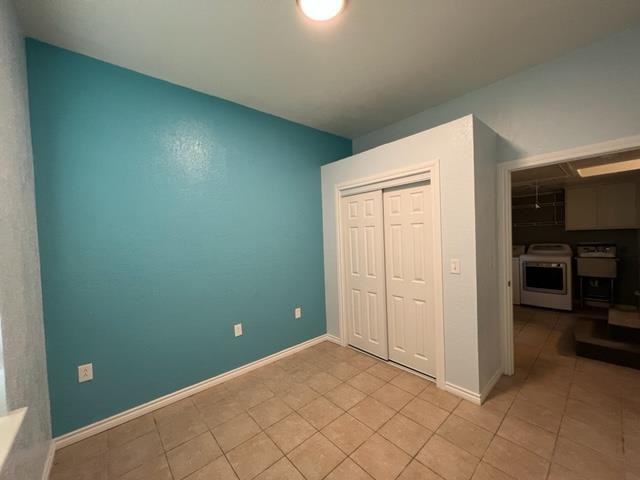 2919 Nw Euclid Ave #1 - Photo 4 of 10