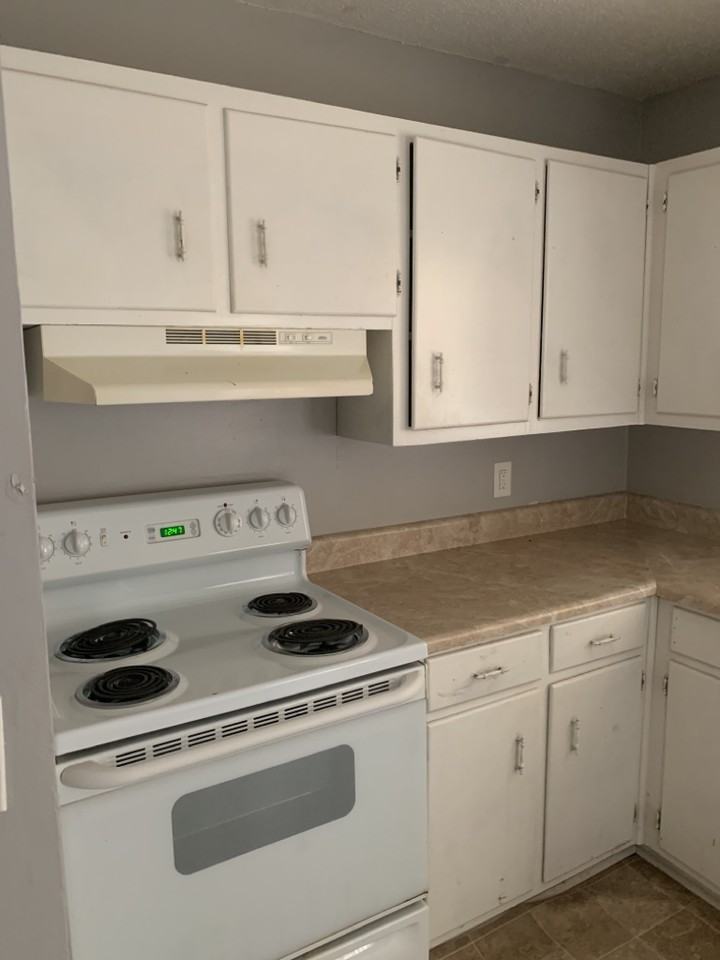 3102 Kirkland Circle Northwest #1 - Photo 4 of 32