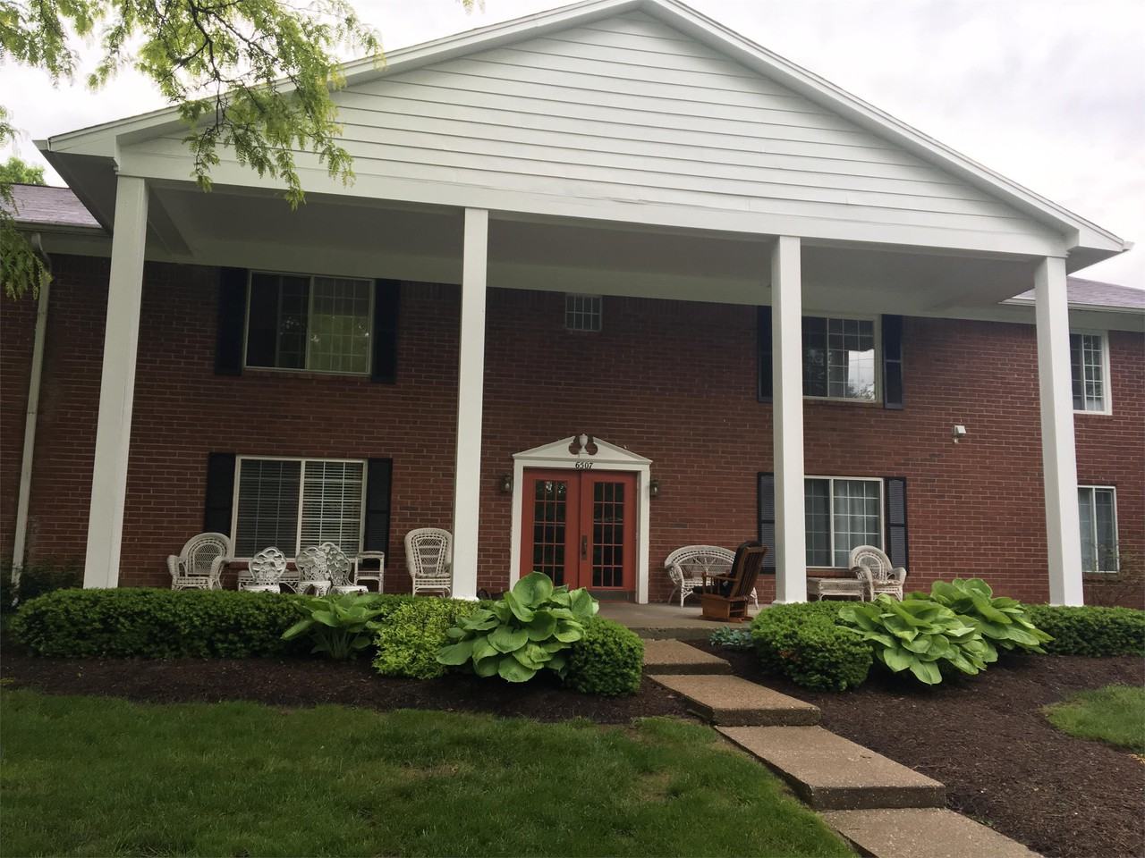 6507 Park Central Drive West - DApt D #D - Photo 2 of 17