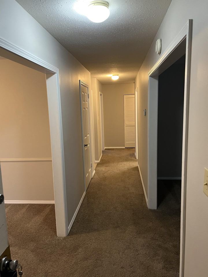 6507 Park Central Drive West - DApt D #D - Photo 3 of 17