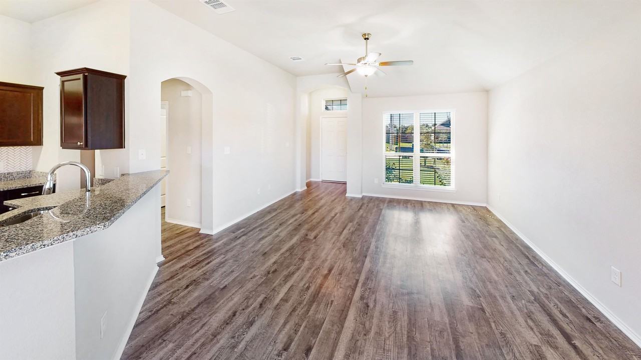 812 Mockingbird St #1 - Photo 5 of 13