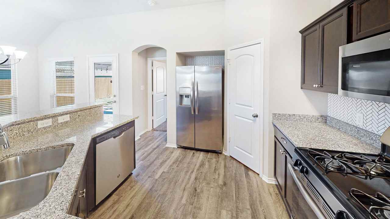 812 Mockingbird St #1 - Photo 6 of 13