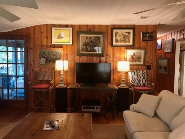 99 Sportsman Dr #1 - Photo 3 of 20