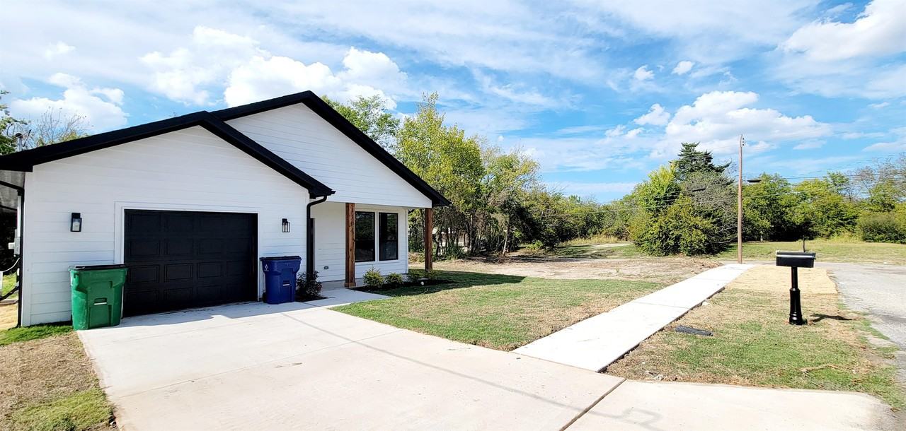 3304 Gordon Street #1 - Photo 2 of 28