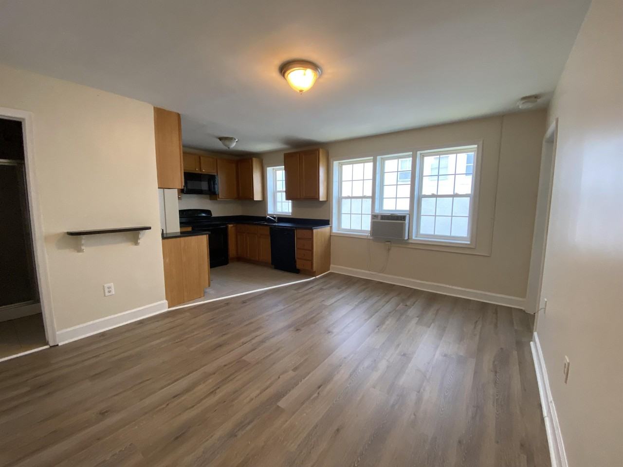 124 East 3rd Avenue - 13Unit 13 #13 - Photo 2 of 7