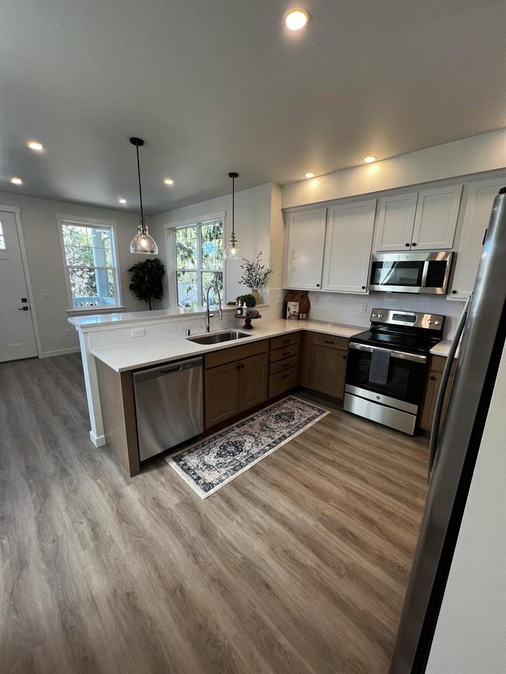 3228 E Sunset Dr #1 - Photo 7 of 17