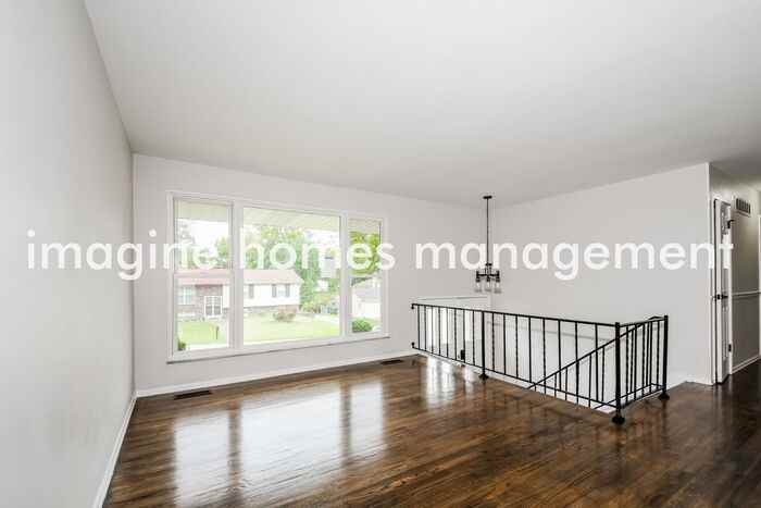 11066 Patrina Ct - Photo 3 of 15