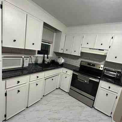 386 School Street - Photo 3 of 8