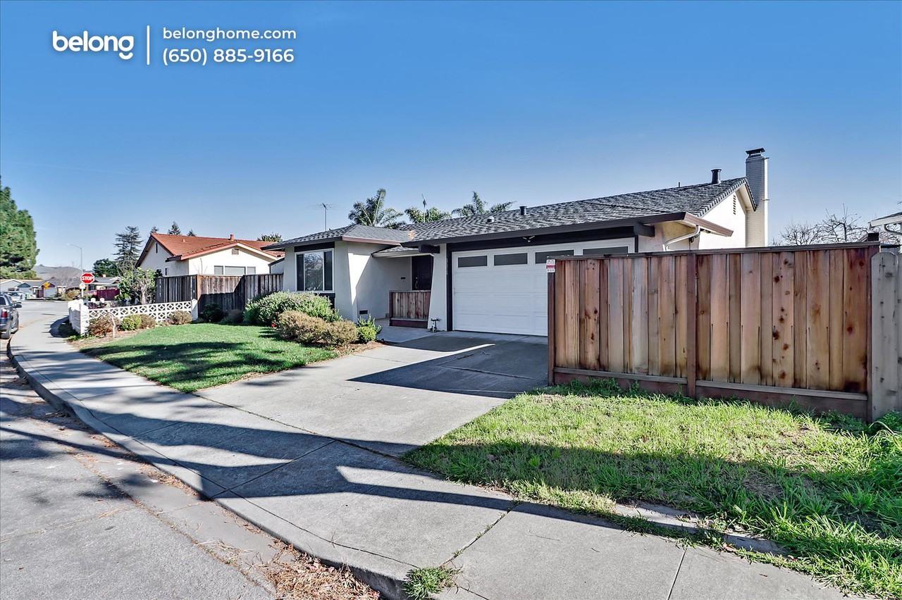 3576 Darwin Drive - Photo 3 of 42