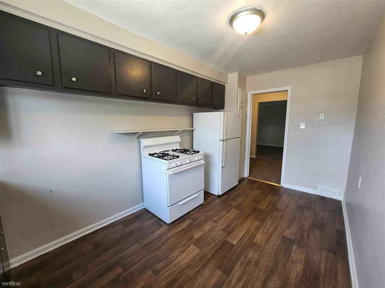15325 E 9 Mile Rd - Photo 3 of 13
